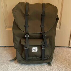 Hershel Little America Backpack Forest Green